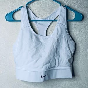 Nike sport bra size xxl in white